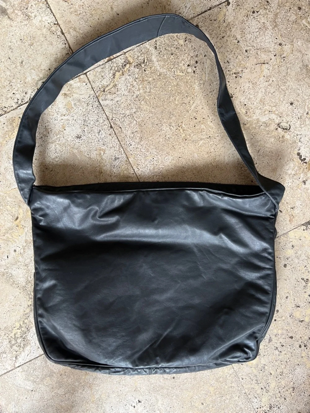VTG Margolin Charcoal Gray Leather Laptop Tote Shoulder Bag Folded Pleat Detail